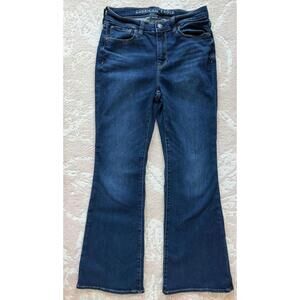 American Eagle Next Level Stretch, Super High-Rise Flare, Size 4